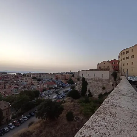 Unforgettable Vacation: Su Gutturzu Di Via Corte D'appello * 卡利亚里